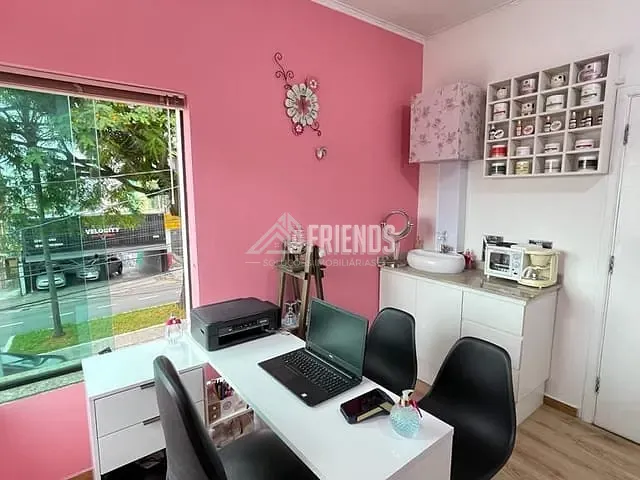 Sala com 30m², para alugar, no bairro Vila Norma em São Paulo