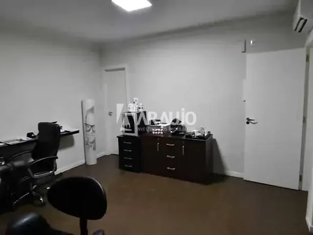 Sala com 345m², à venda, no bairro Centro em Itajaí