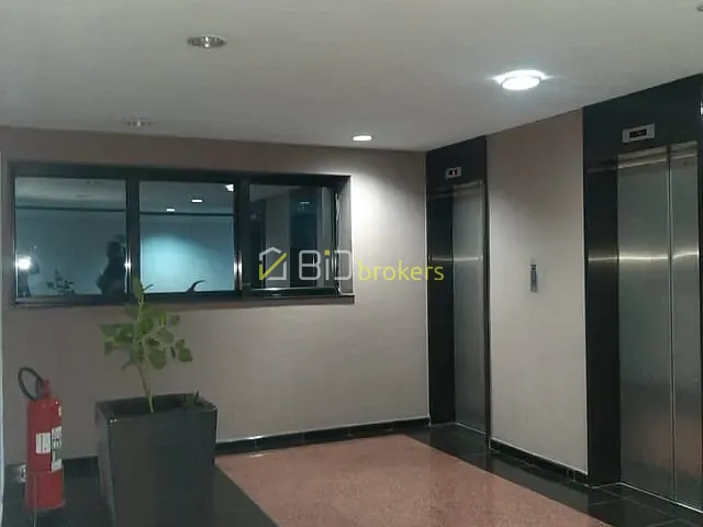 Sala à venda, no bairro Alphaville Centro Industrial e Empresarial/Alphaville. em Barueri