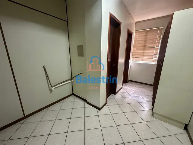 Sala com 102m², à venda, no bairro Centro em Fraiburgo