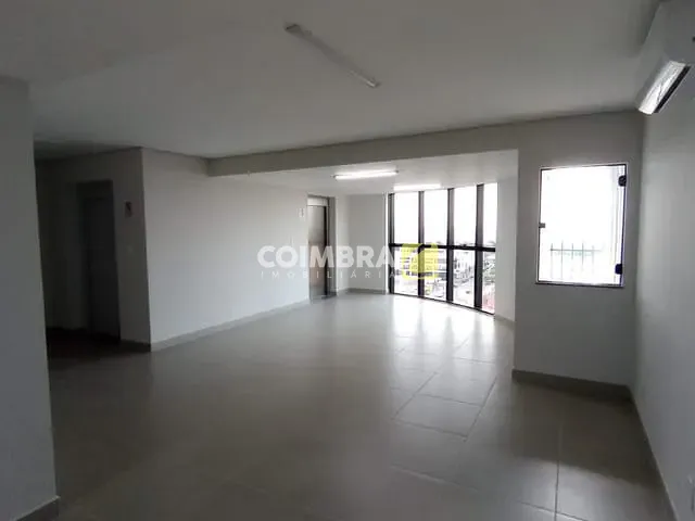 Sala com 29m², para alugar, no bairro Santa Clara em Santarém