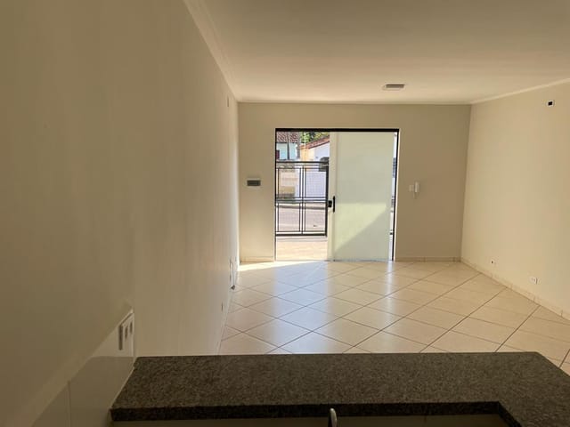 Sala com 37m², para alugar, no bairro Alto do Cardoso em Pindamonhangaba