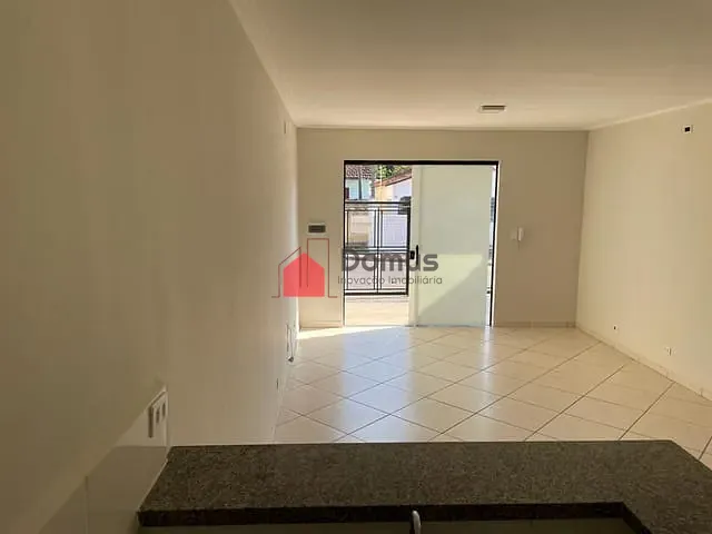 Sala com 37m², para alugar, no bairro Alto do Cardoso em Pindamonhangaba