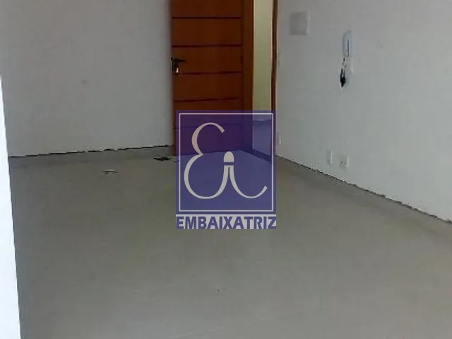Sala à venda ou para alugar, no bairro Centro em São José dos Campos