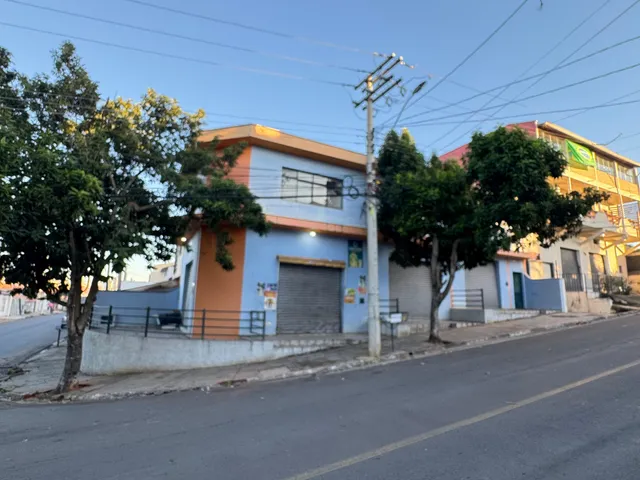 Sala à venda ou para alugar, no bairro Jardim América em Tatuí