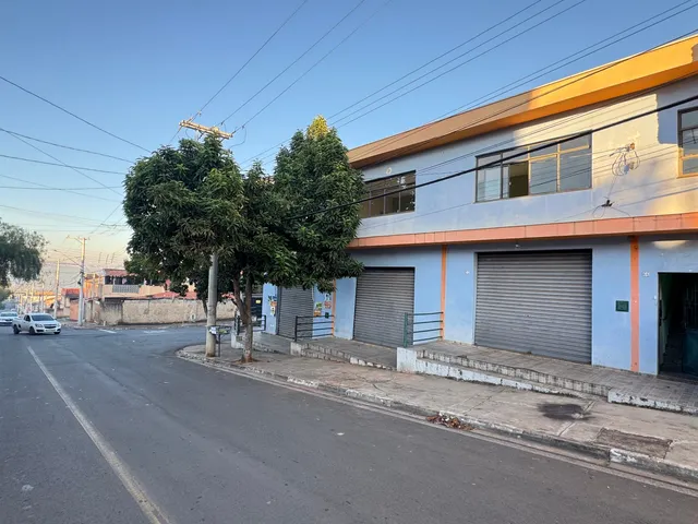 Sala à venda ou para alugar, no bairro Jardim América em Tatuí