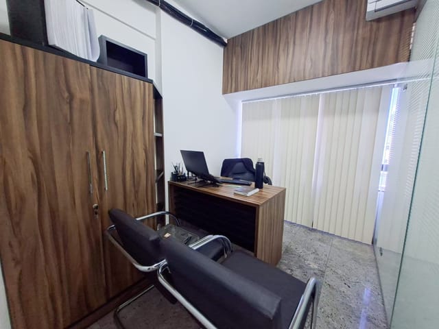 Sala à venda, no bairro Caminho das Árvores em Salvador