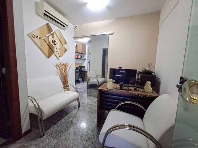 Sala à venda, no bairro Caminho das Árvores em Salvador