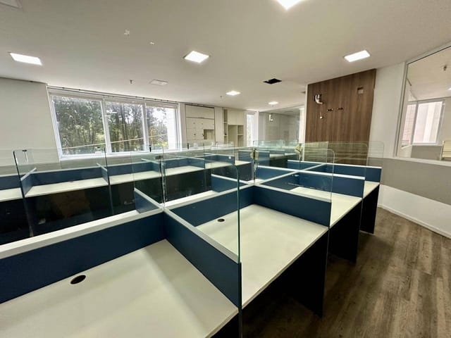 Foto do Sala - Sala Comercial Ampla para Locação no Pozelli Office Tower - 330m² ao Lado do Metrô Carrão | Imobiliária 360