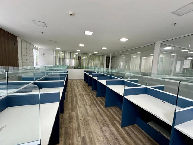 Foto do Sala - Sala Comercial Ampla para Locação no Pozelli Office Tower - 330m² ao Lado do Metrô Carrão | Imobiliária 360