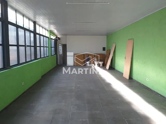 Sala à venda, no bairro Vila Iasi em Taboão da Serra