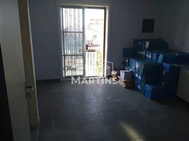 Sala à venda, no bairro Vila Iasi em Taboão da Serra