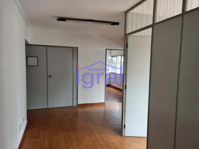 Sala à venda ou para alugar, no bairro Jardim Oriental em São Paulo