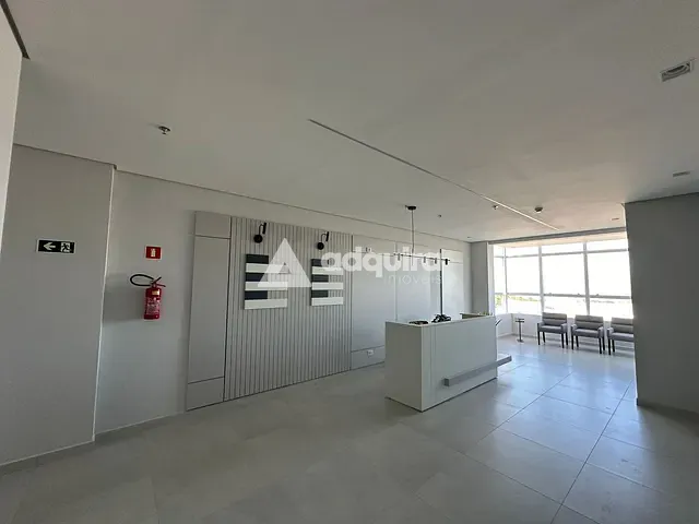 Sala com 103m², à venda, no bairro Nova Rússia em Ponta Grossa