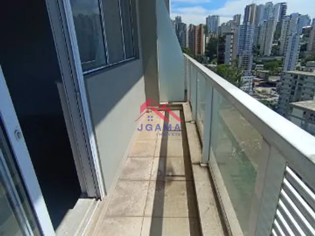 Sala à venda ou para alugar, no bairro Vila Andrade em São Paulo