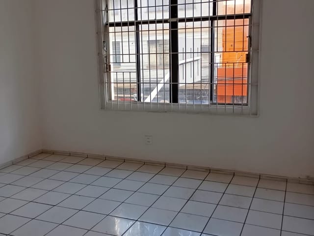 Sala para alugar, no bairro Centro em Londrina