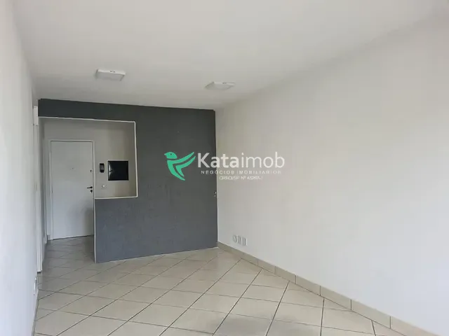 Sala à venda, no bairro Vila Mariana em São Paulo