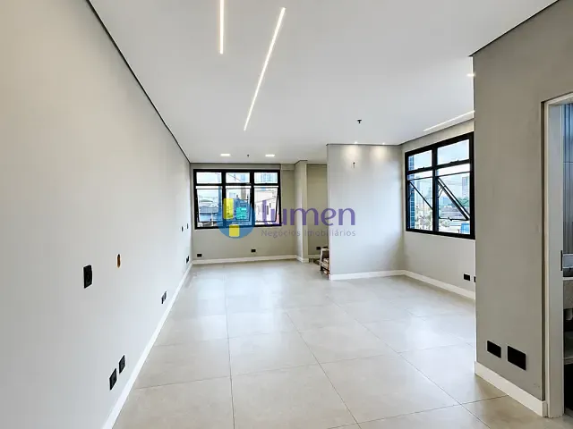 Sala à venda, no bairro Campestre em Santo André