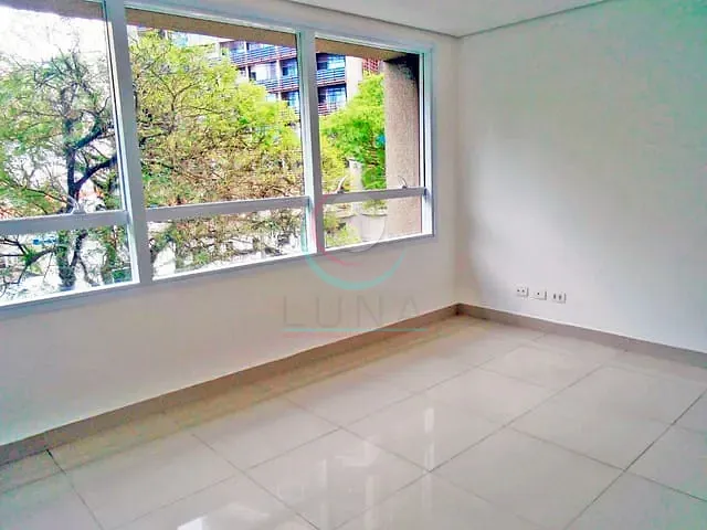 Sala à venda ou para alugar, no bairro Bela Vista em São Paulo