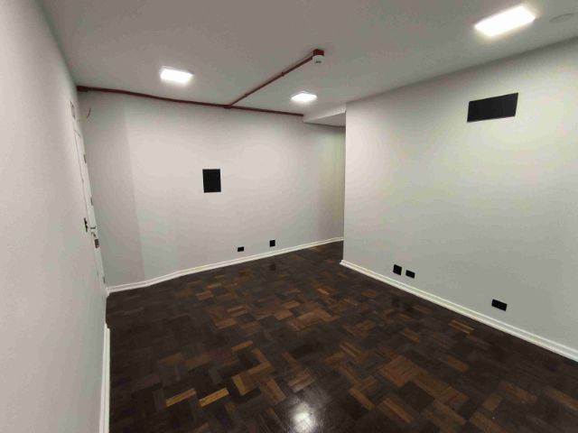 Foto do Sala - Sala Atualizada para locação no Edifício Palácio do Comércio em Apucarana-PR - Oferta J.Mareze Imóveis | J. Mareze Imóveis Ltda