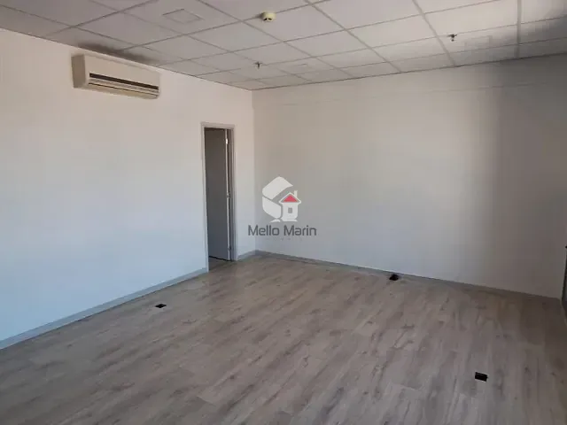 Sala à venda, no bairro Centro em Osasco
