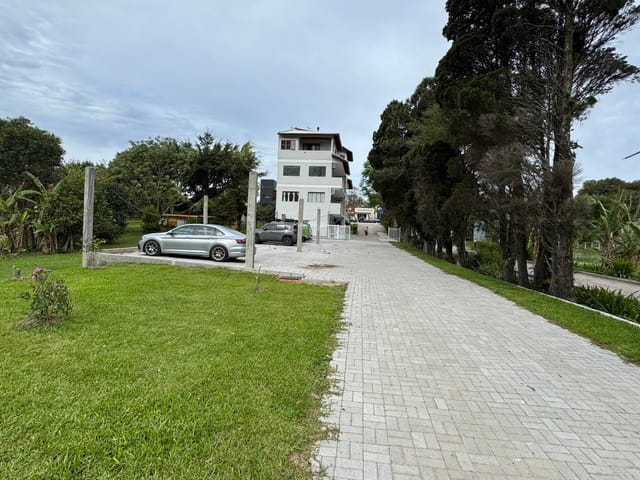 Sala com 20m², para alugar, no bairro São João do Rio Vermelho em Florianópolis