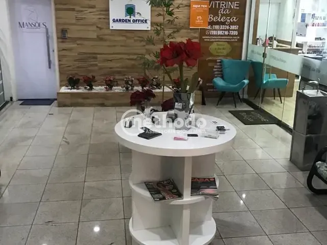 Sala com 27m², para alugar, no bairro Mansões Santo Antônio em Campinas