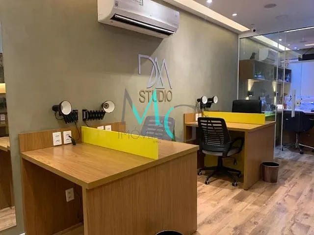 Sala à venda ou para alugar, no bairro Campo Grande em Rio de Janeiro
