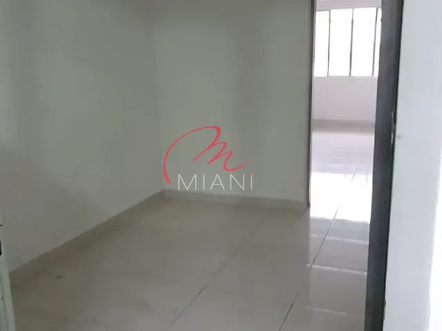 Sala com 38m², para alugar, no bairro Vila Polopoli em São Paulo