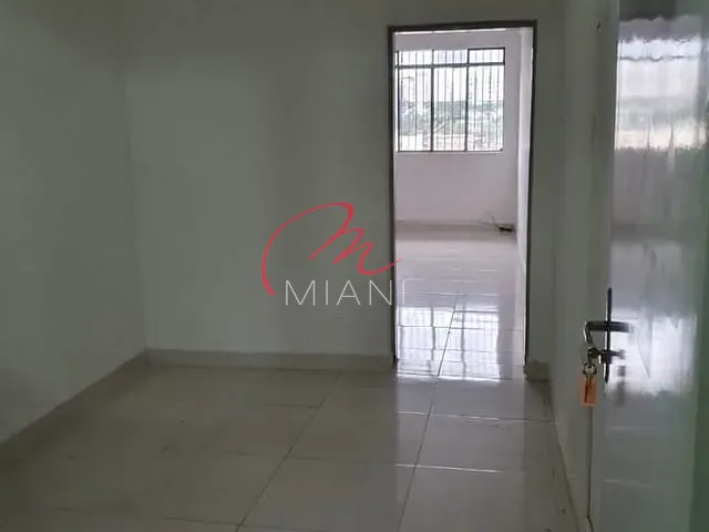 Sala com 38m², para alugar, no bairro Vila Polopoli em São Paulo
