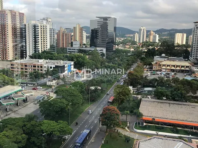 Sala à venda, no bairro Alphaville Centro Industrial e Empresarial/Alphaville. em Barueri
