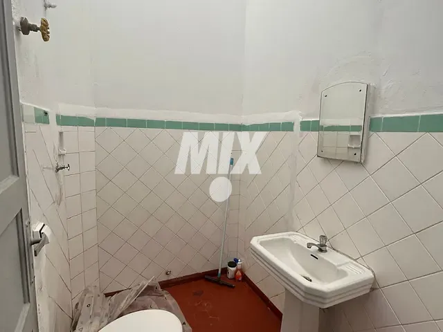 Sala à venda, no bairro Vila Cláudia em São Paulo