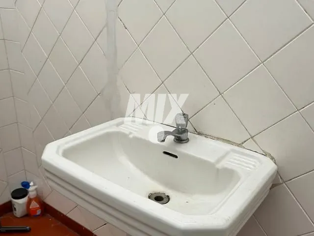 Sala à venda, no bairro Vila Cláudia em São Paulo
