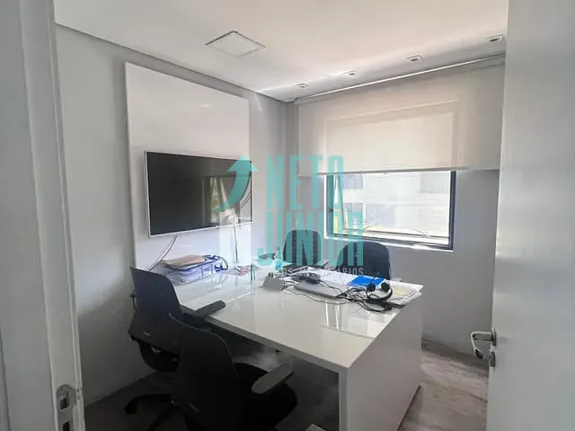 Conjunto com 64m², para alugar, no bairro Moema em São Paulo