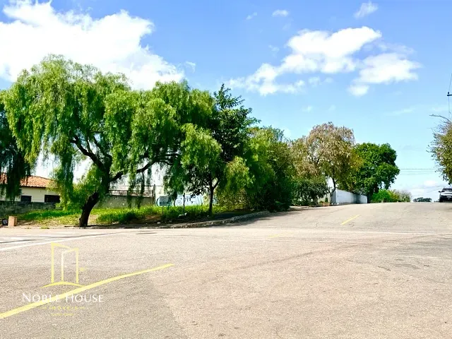 Sala com 15m², para alugar, no bairro Centro em Vinhedo