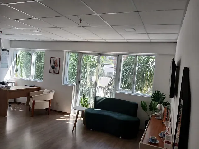 Sala para alugar, no bairro Santo Amaro em São Paulo