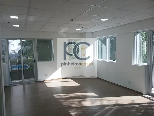 Sala para alugar, no bairro Santo Amaro em São Paulo