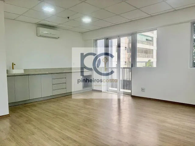 Sala para alugar, no bairro Santo Amaro em São Paulo