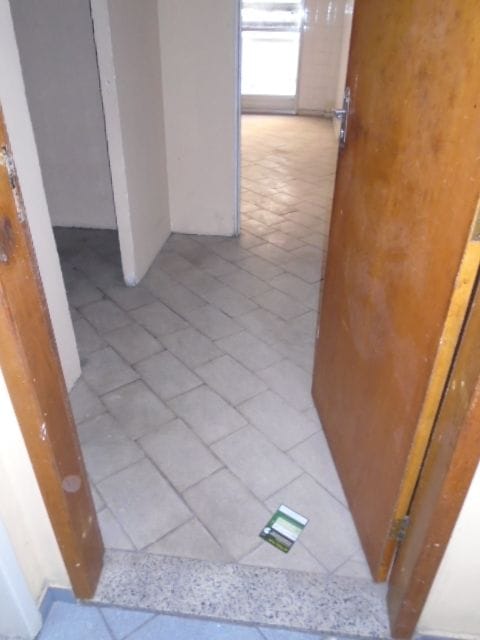 Sala com 36m², para alugar, no bairro Campo Grande em Rio de Janeiro