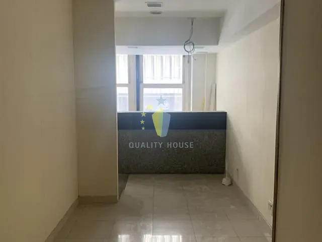 Sala à venda ou para alugar, no bairro Centro em Rio de Janeiro
