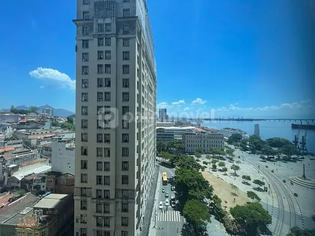 Sala com 138m², para alugar, no bairro Centro em Rio de Janeiro