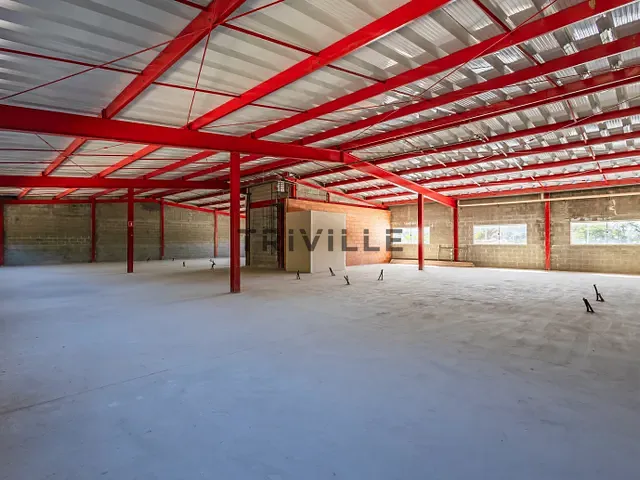 Sala para alugar, no bairro Alphaville em Santana de Parnaíba