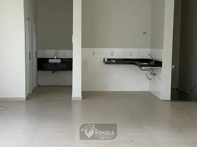 Sala com 100m², para alugar, no bairro Centro em Holambra