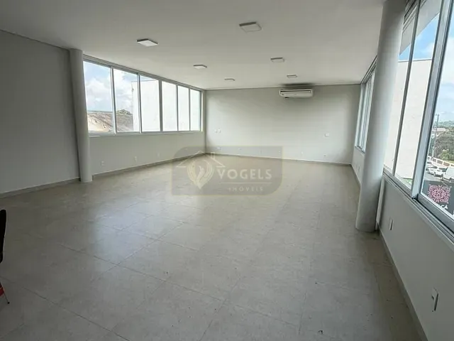 Sala com 100m², para alugar, no bairro Centro em Holambra