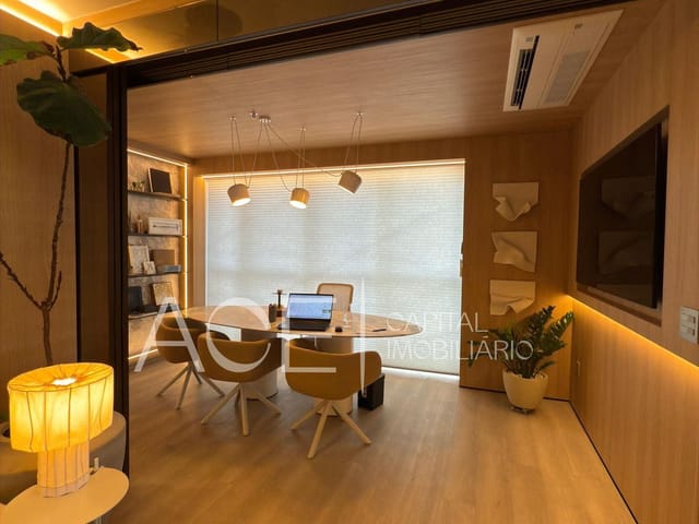 Sala à venda, no bairro Jardim Goiás em Goiânia