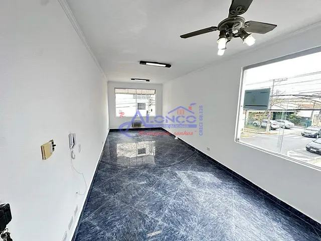 Sala à venda ou para alugar, no bairro Centro em Jacareí
