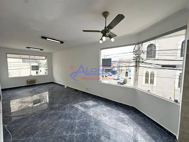 Sala à venda ou para alugar, no bairro Centro em Jacareí