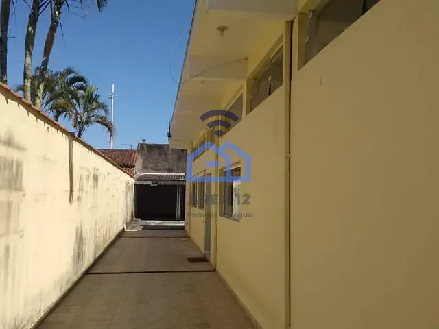 Ponto com 400m², à venda, no bairro Centro em Caraguatatuba