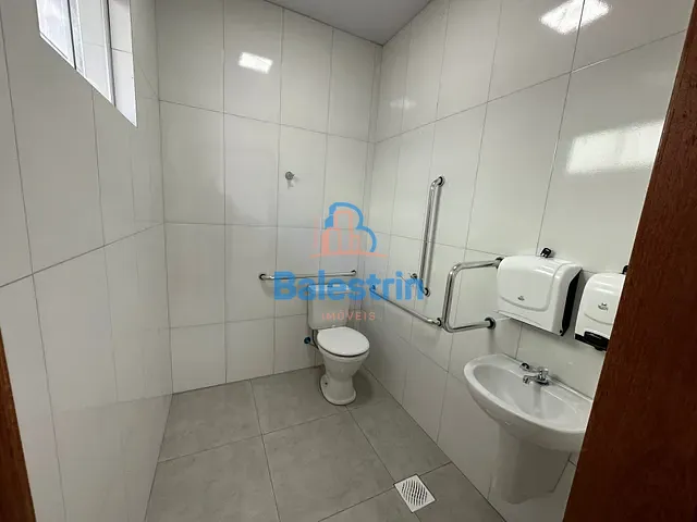 Sala para alugar, no bairro Centro em Fraiburgo