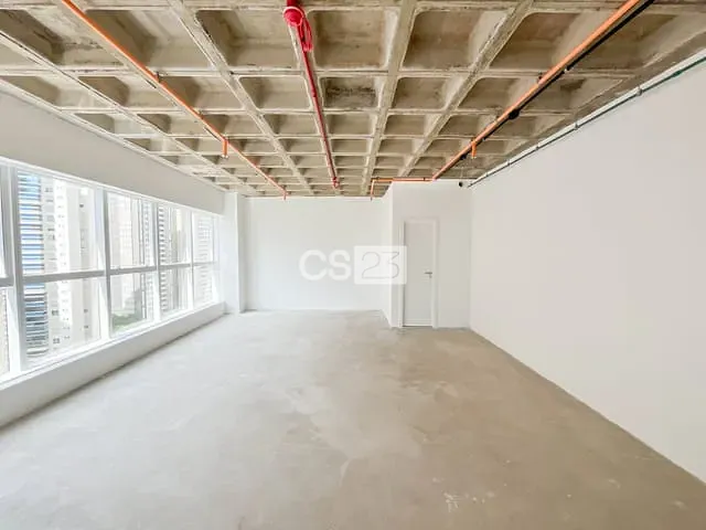 Sala à venda ou para alugar, no bairro Gleba Fazenda Palhano em Londrina